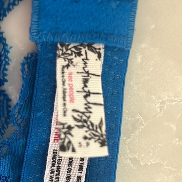 Free People lace halter bralette size small - Picture 3 of 5
